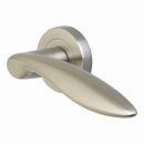 Horizon Giotto Lever Handles Round Rose SN