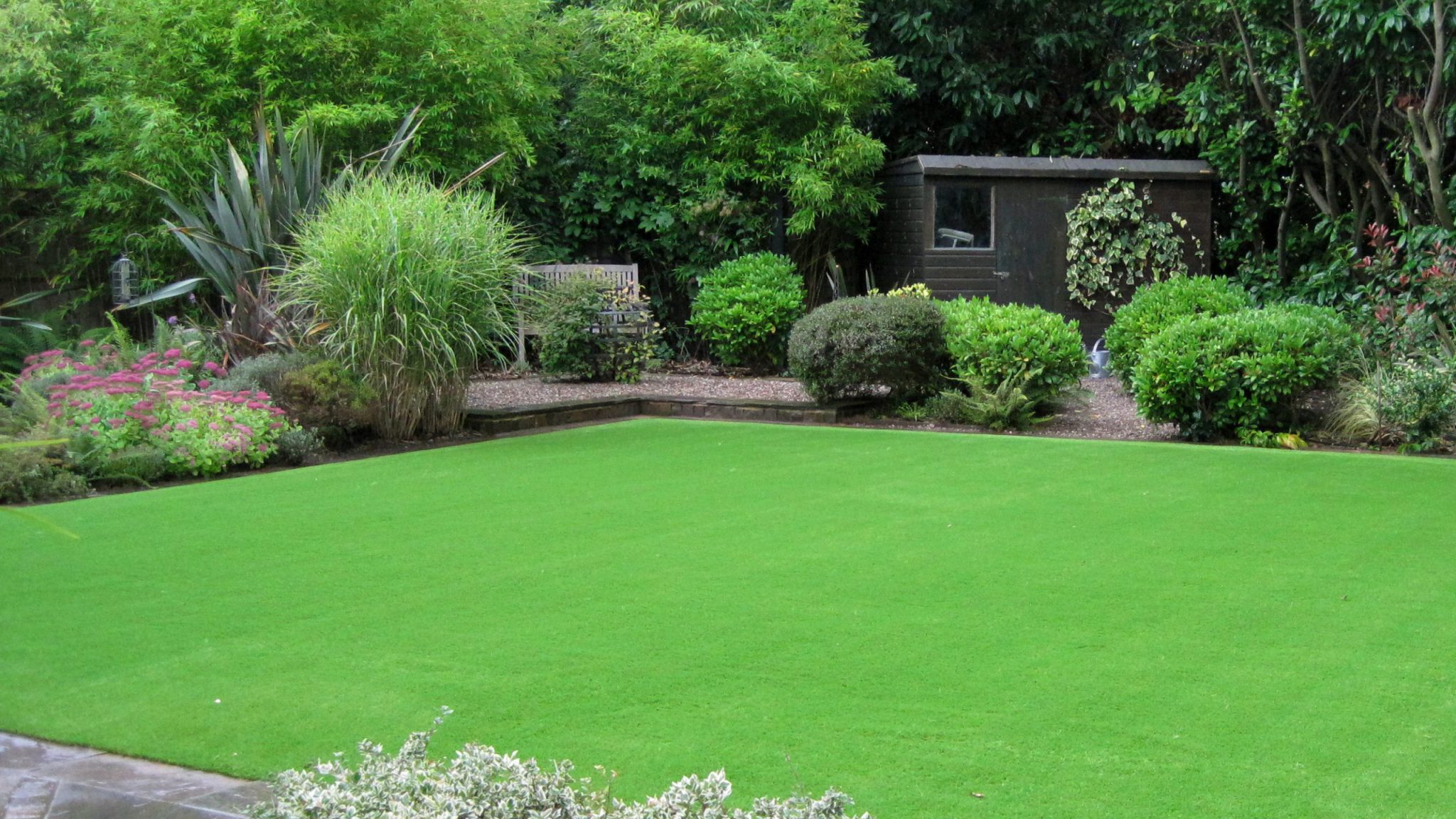 How to lay artificial grass Totem Timber